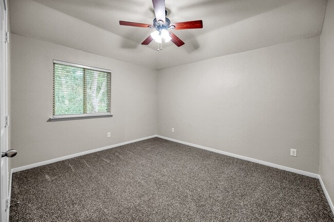 Building Photo - 9575 E Woodmark