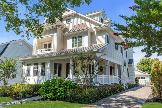 Building Photo - 420 Tuttle Ave