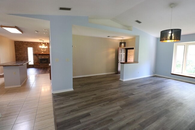 Building Photo - 5861 Datil Pepper Rd