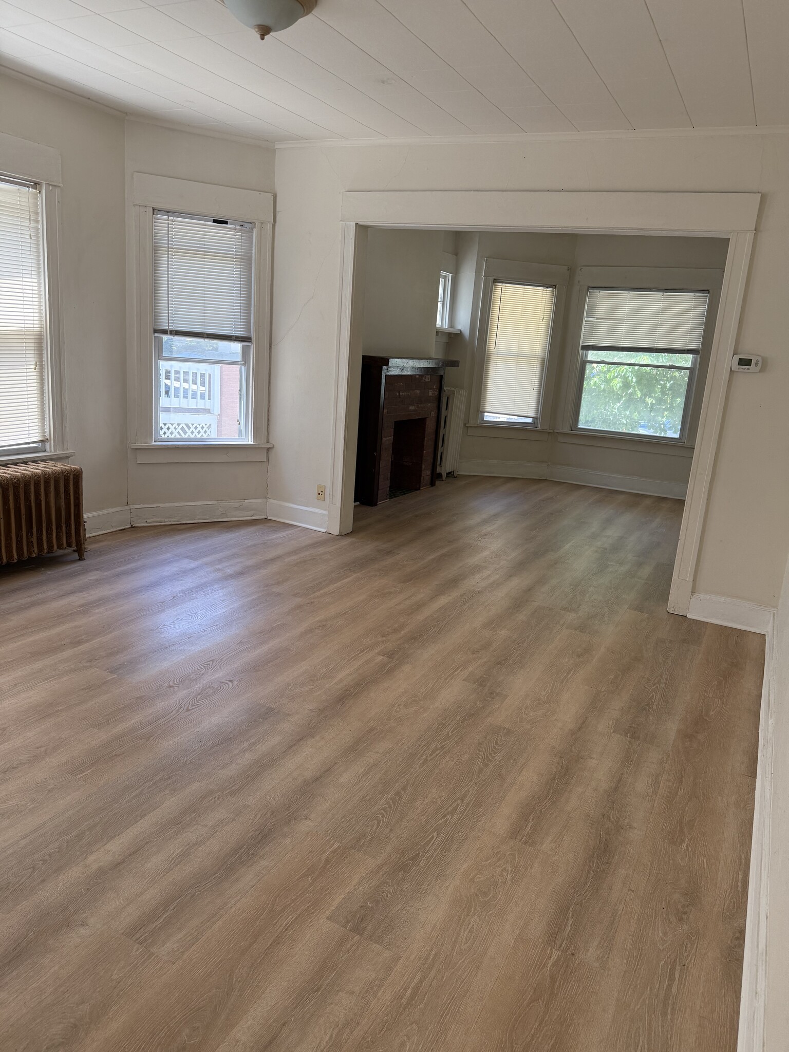 Building Photo - 2744 N Murray Ave