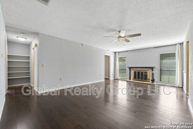 Building Photo - 109 Meadow Way