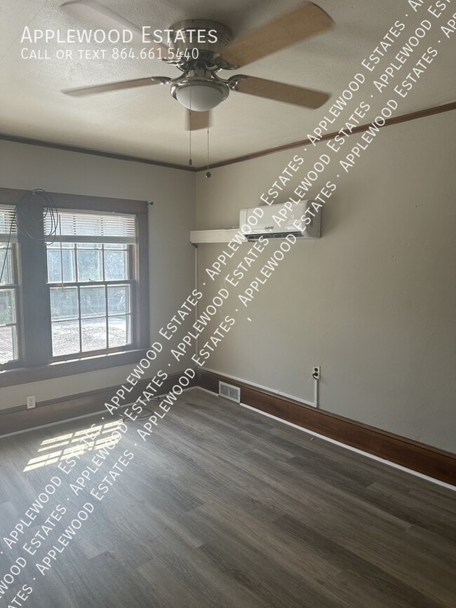 Building Photo - 114 Brookside Rd