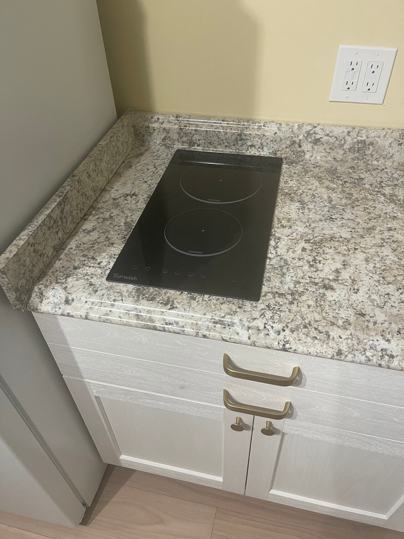 Building Photo - 3904 Everest Ln N