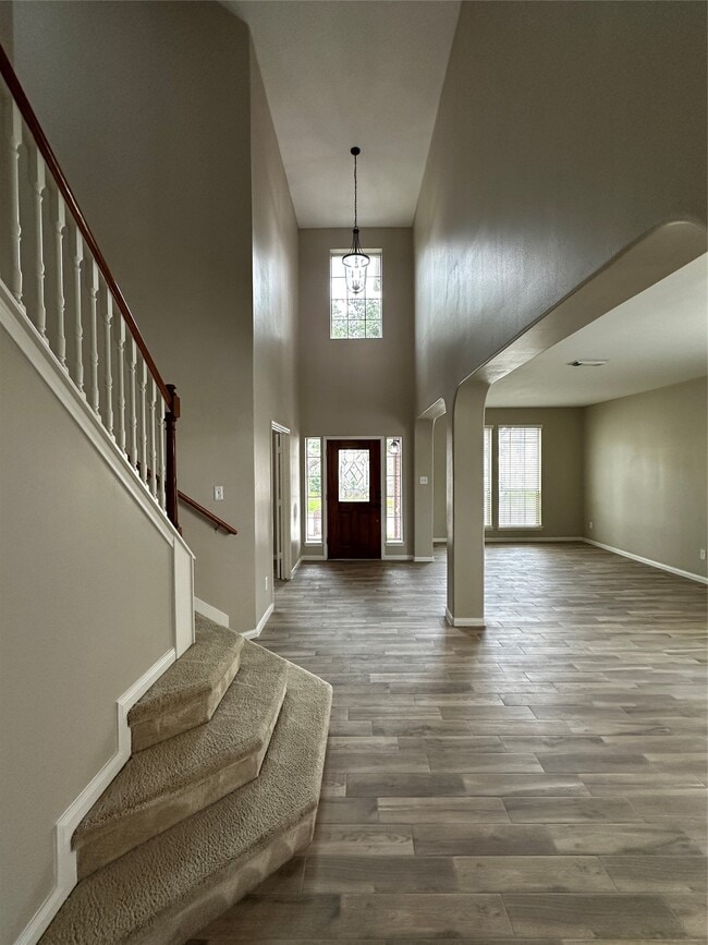 Building Photo - 18515 Skippers Helm