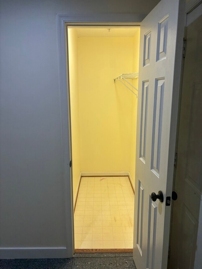 Building Photo - 4150 Crab Apple Ct