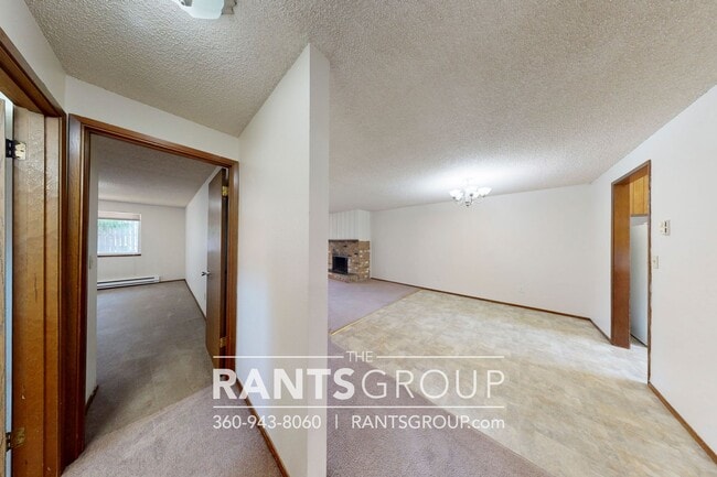 Building Photo - 5822 Armour Loop SE