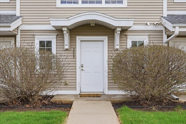 Building Photo - 3805 Design Pass