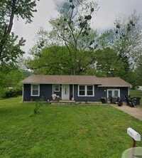 Building Photo - 1115 N Dennis Ave