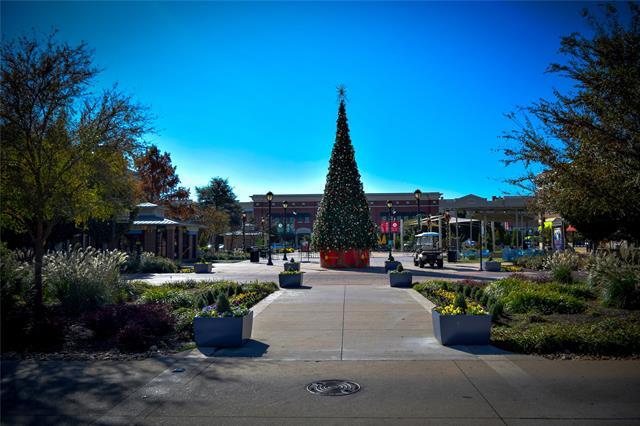 Building Photo - 916 Cedar Terrace