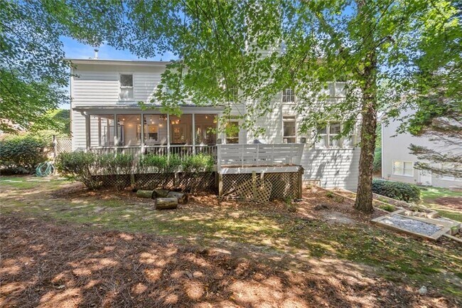 Building Photo - 4020 Walnut Creek Trail