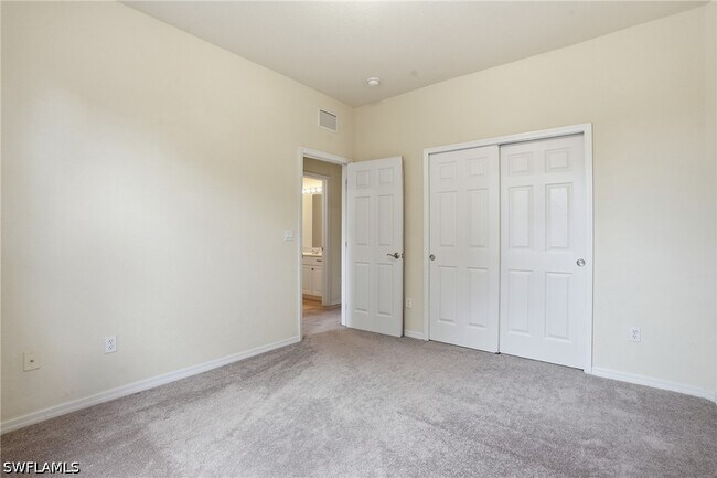 Building Photo - 12854 Carrington Cir