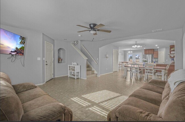 Building Photo - 3330 La Terraza Wy