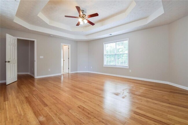 Building Photo - 305 Derby Dr