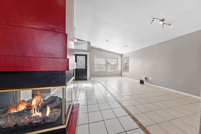Building Photo - 655 Kane Ct