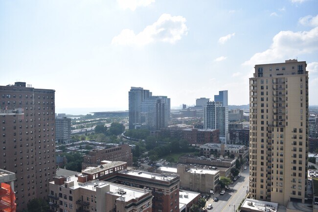 Building Photo - 1400 S Michigan Ave