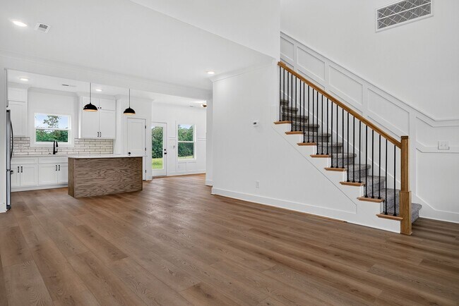 Building Photo - 165 Cripps Ln