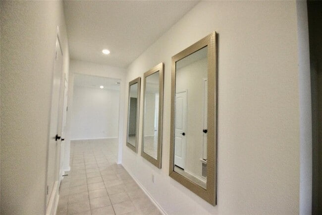 Building Photo - 240 Robert Hightower Dr