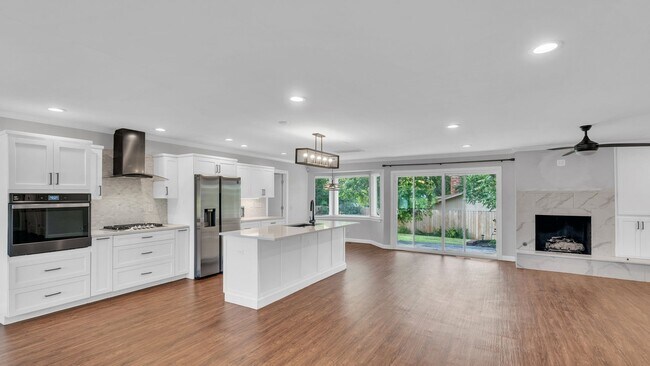 Building Photo - Midtown Tulsa | 3 Bed | 2 Bath |