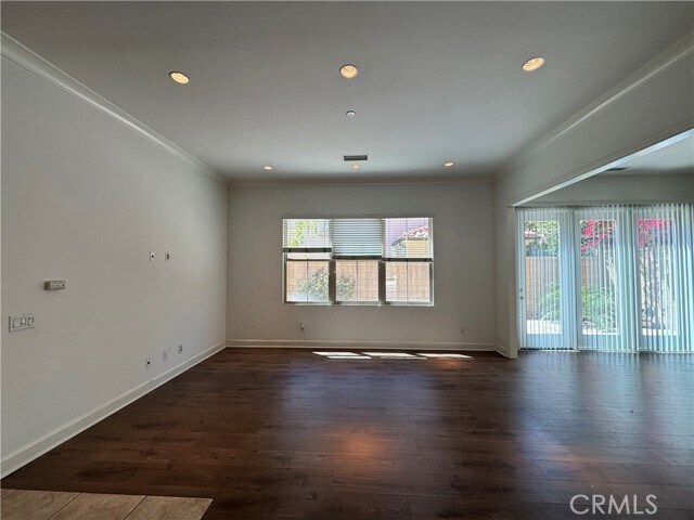 Building Photo - 65 Berkshire Wood