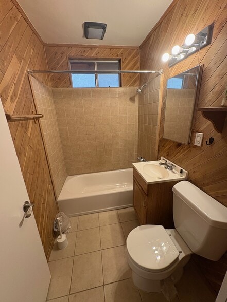 Sink, toilet, bathtub shower combination - 23162 Smith Rd