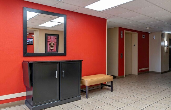 Building Photo - Furnished Studio-Detroit - Ann Arbor - Bri...