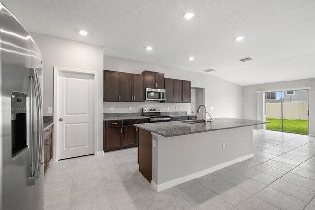 Building Photo - LIKE NEW Home for Rent in Creek Preserve!