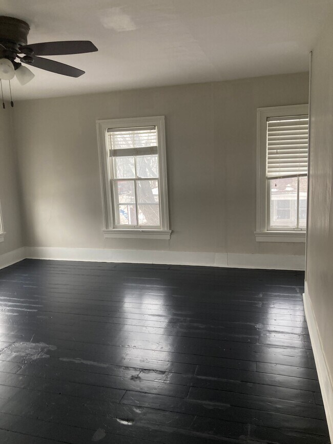 Building Photo - Updated 3 bedroom 1 bath home in downtown Morris