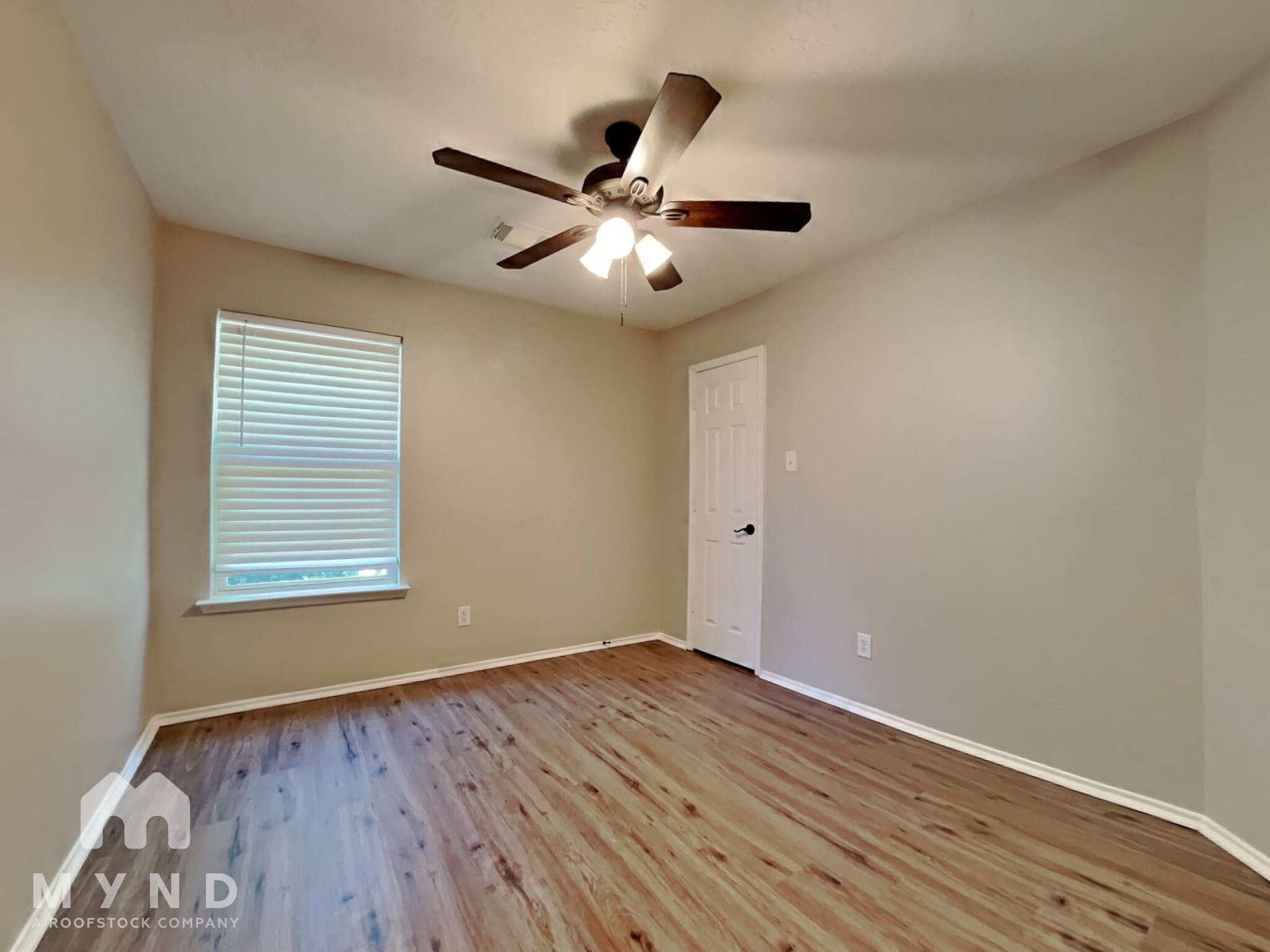 Building Photo - 18421 Sunrise Pines Dr