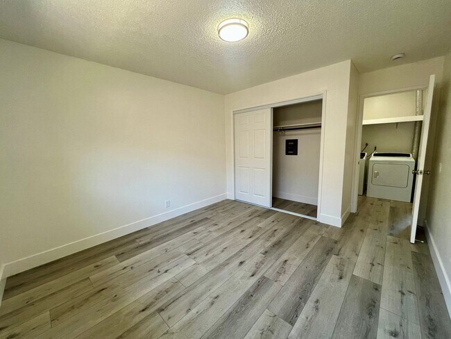 Building Photo - 33441-33443 4th St, Union City, CA 94587
