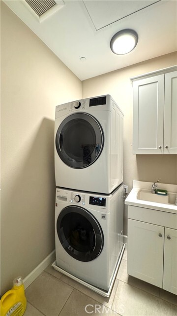 Building Photo - 58 Ivory Petal