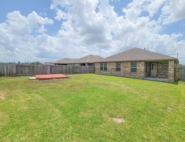 Building Photo - 29614 Breakwater Dr