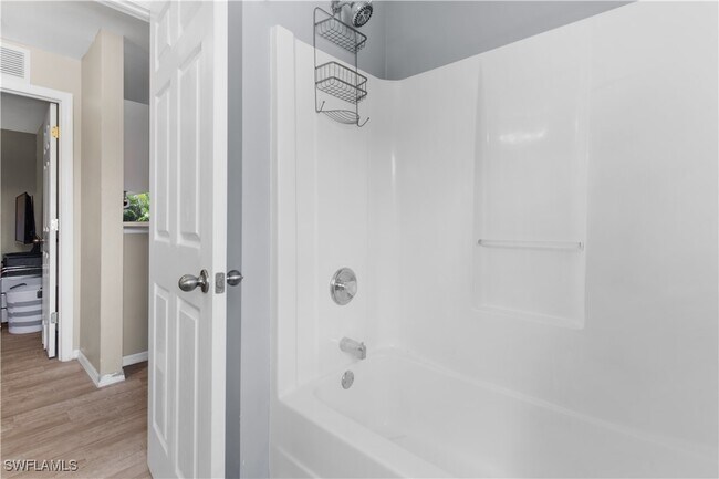 Building Photo - 11568 Forest Mere Dr