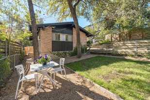 Building Photo - 515 Pecan Grove Rd