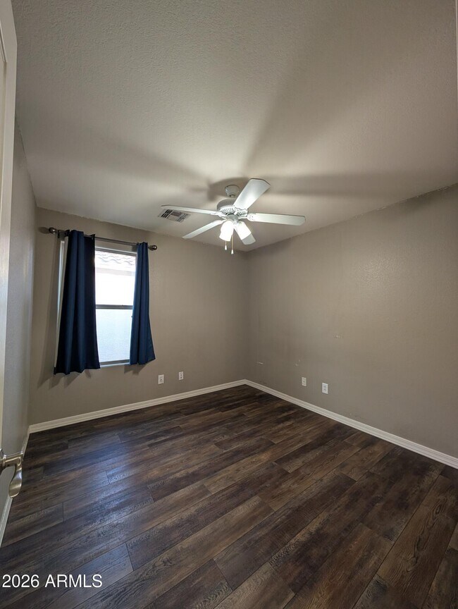 Building Photo - 4230 E Sandy Way