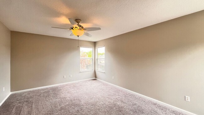 Building Photo - Spacious 4BR Home in Winter Springs | 2,874 Sq Ft | Pet-Friendly | Near Park & Playground