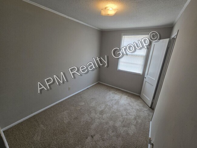Building Photo - 320 S Beltline Blvd