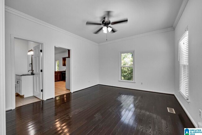 Building Photo - 25 The Falls Dr