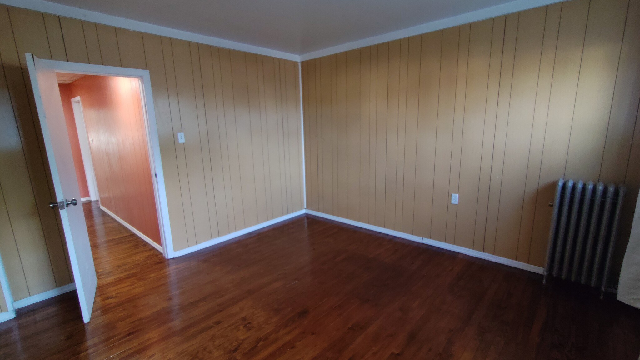 First bedroom - 618 Deacon St