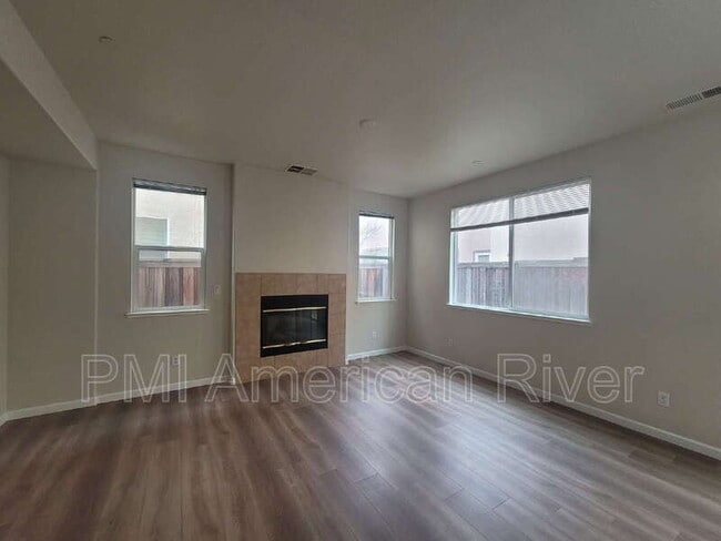 Building Photo - 8143 Crystal Walk Cir