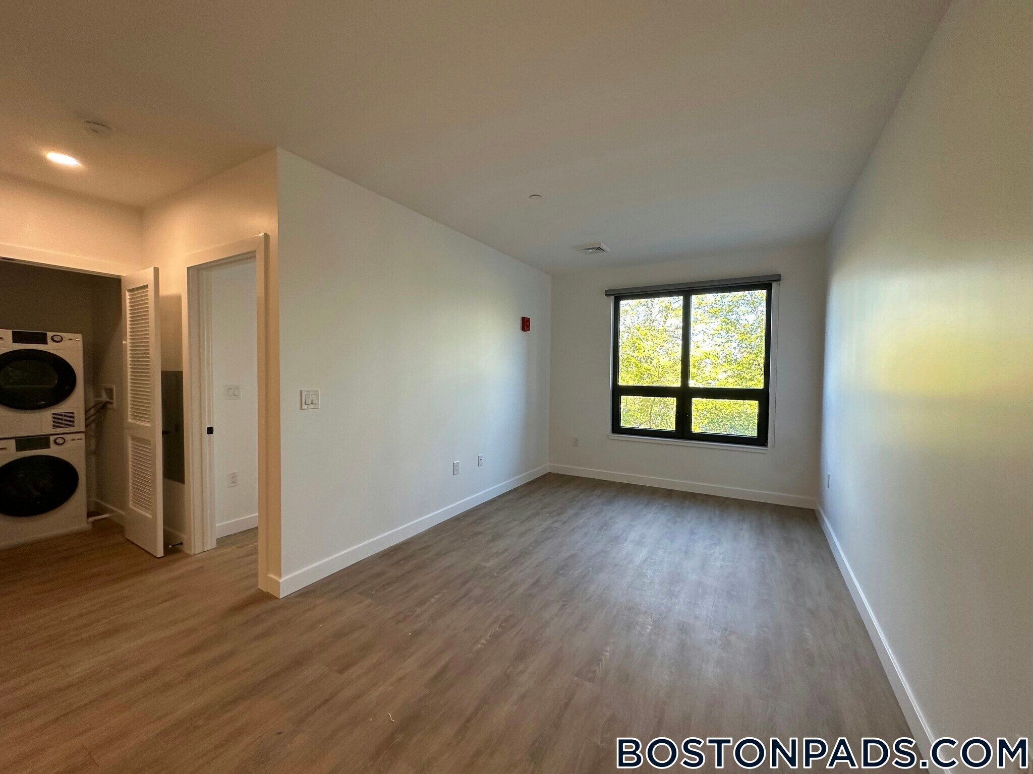 Building Photo - 199 Gardner St