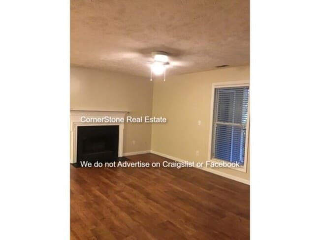 Building Photo - 1925 Sardonyx Rd