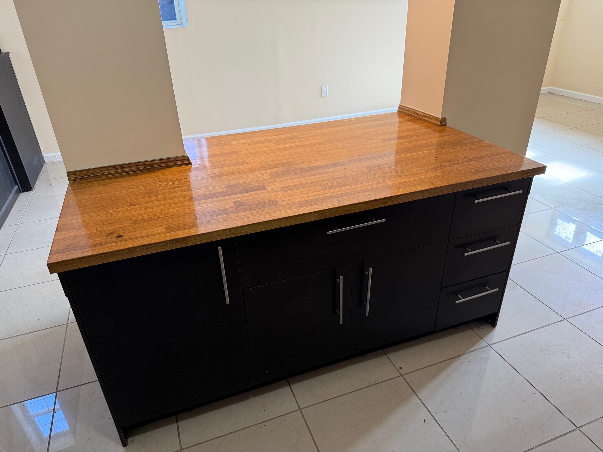 Building Photo - 183 Thorne St