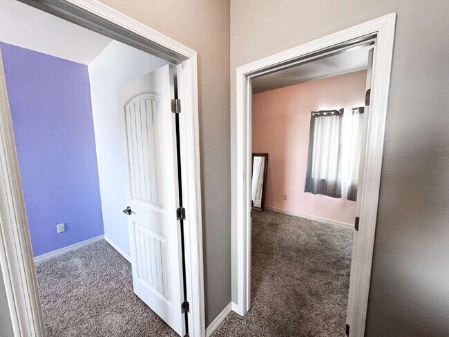Building Photo - Spacious 4-Bed, 3-Bath Gem with 1804 Sq. F...
