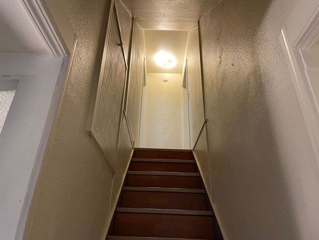 Building Photo - 616 S Washington St