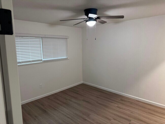 Building Photo - 2118 N Glenn Ave