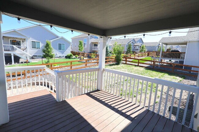 Building Photo - Solar Powered!! - Two-Story Saint Aubyn Ho...