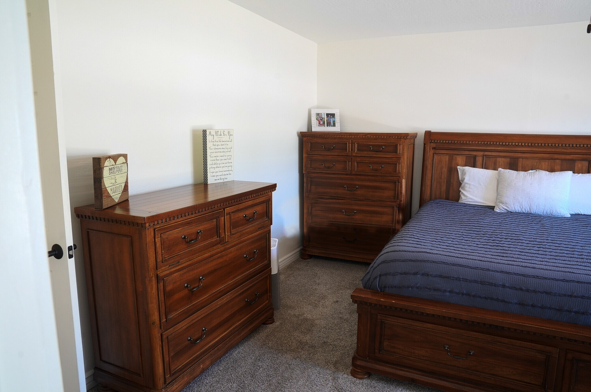 Building Photo - 2526 E Mercer Ln