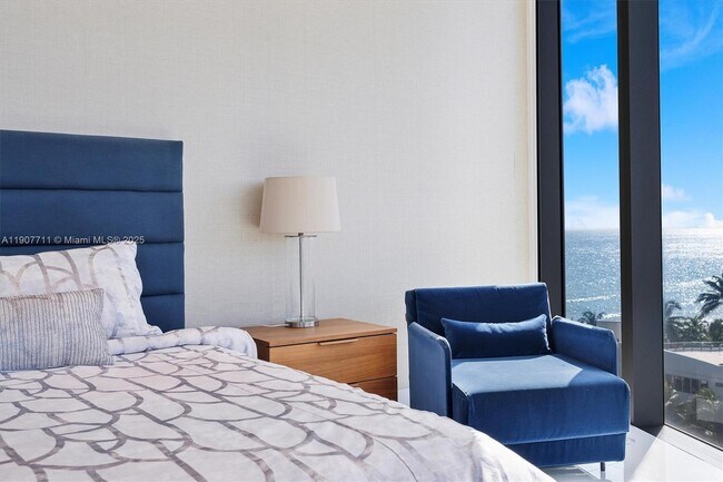 Building Photo - 17475 Collins Ave