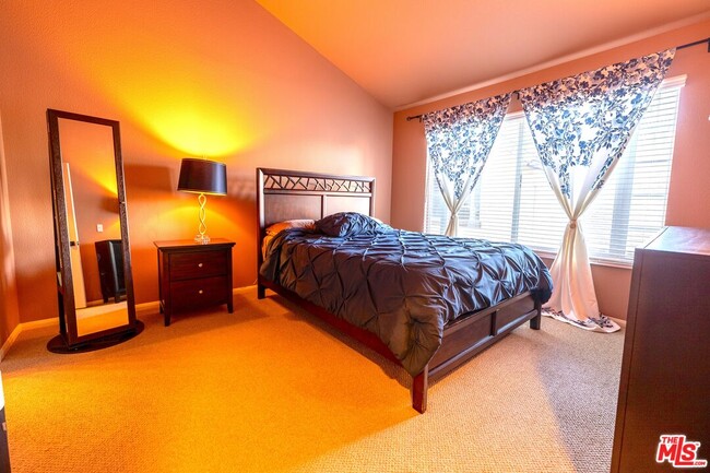 Building Photo - 4600 Don Lorenzo Dr