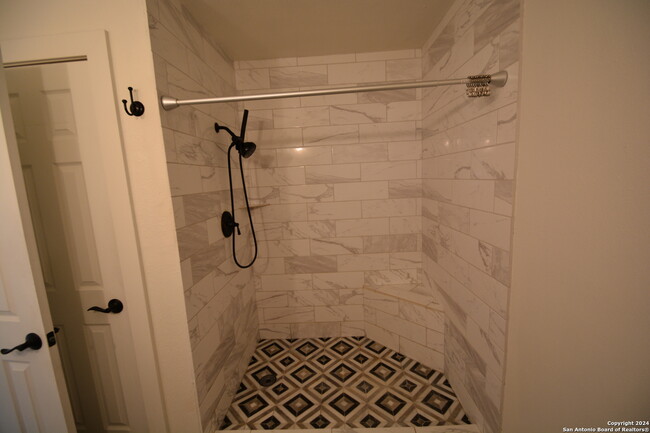 Building Photo - 13903 Cedar Canyon